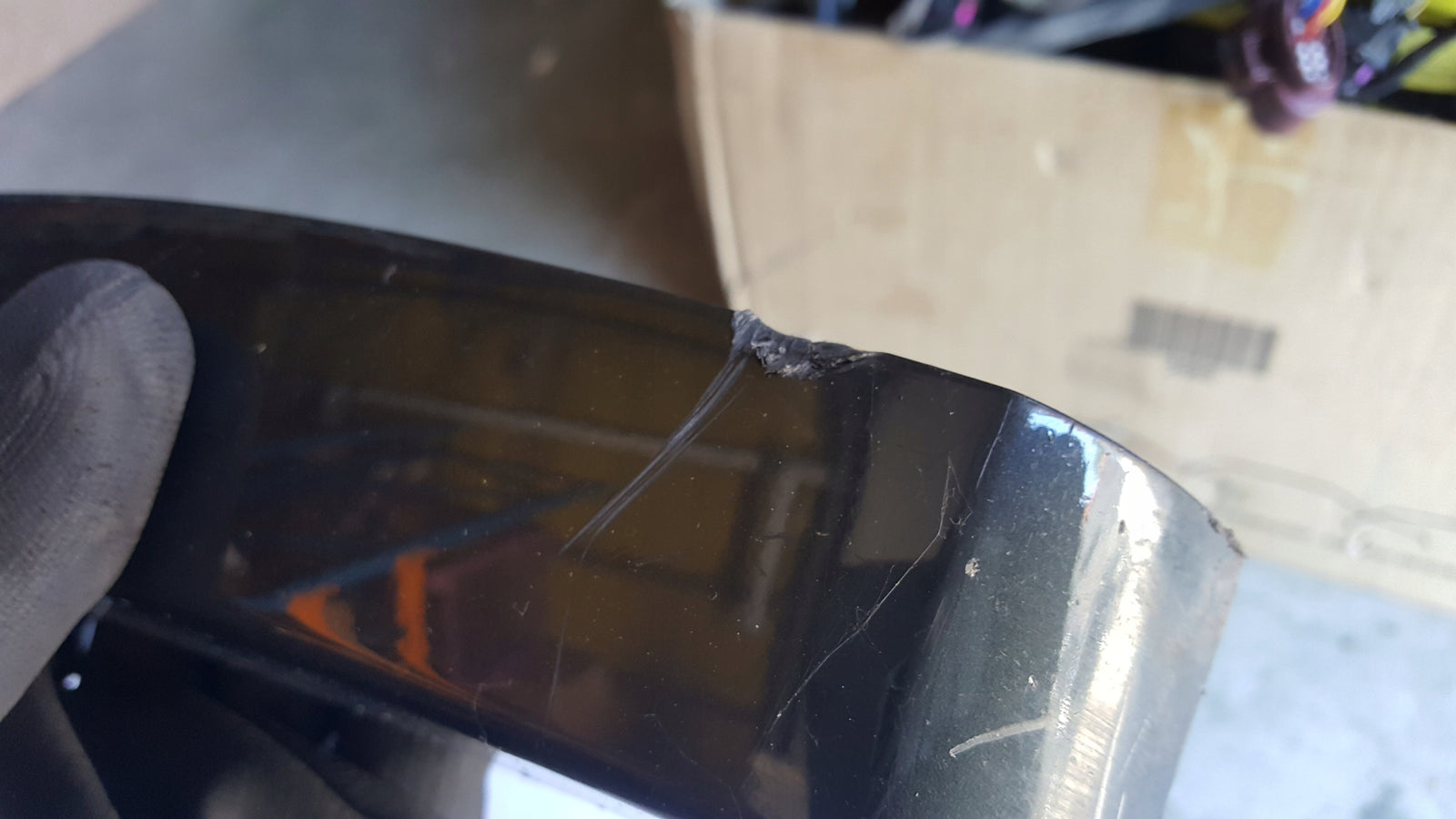 Listwa błotnika prawy tył AUDI Q5 80A853818A demontaż