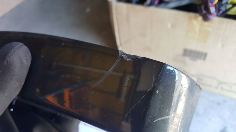 Listwa błotnika prawy tył AUDI Q5 80A853818A demontaż