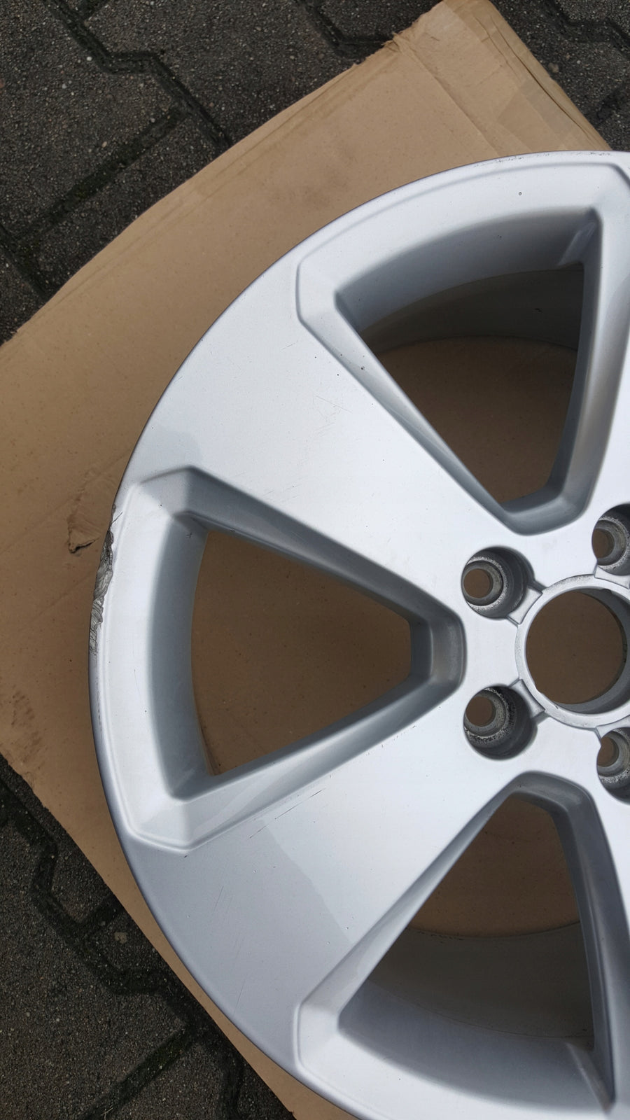 AUDI A3 8V FELGA 7.5JX17 ET41 8V0601025 BK ORYGINAŁ