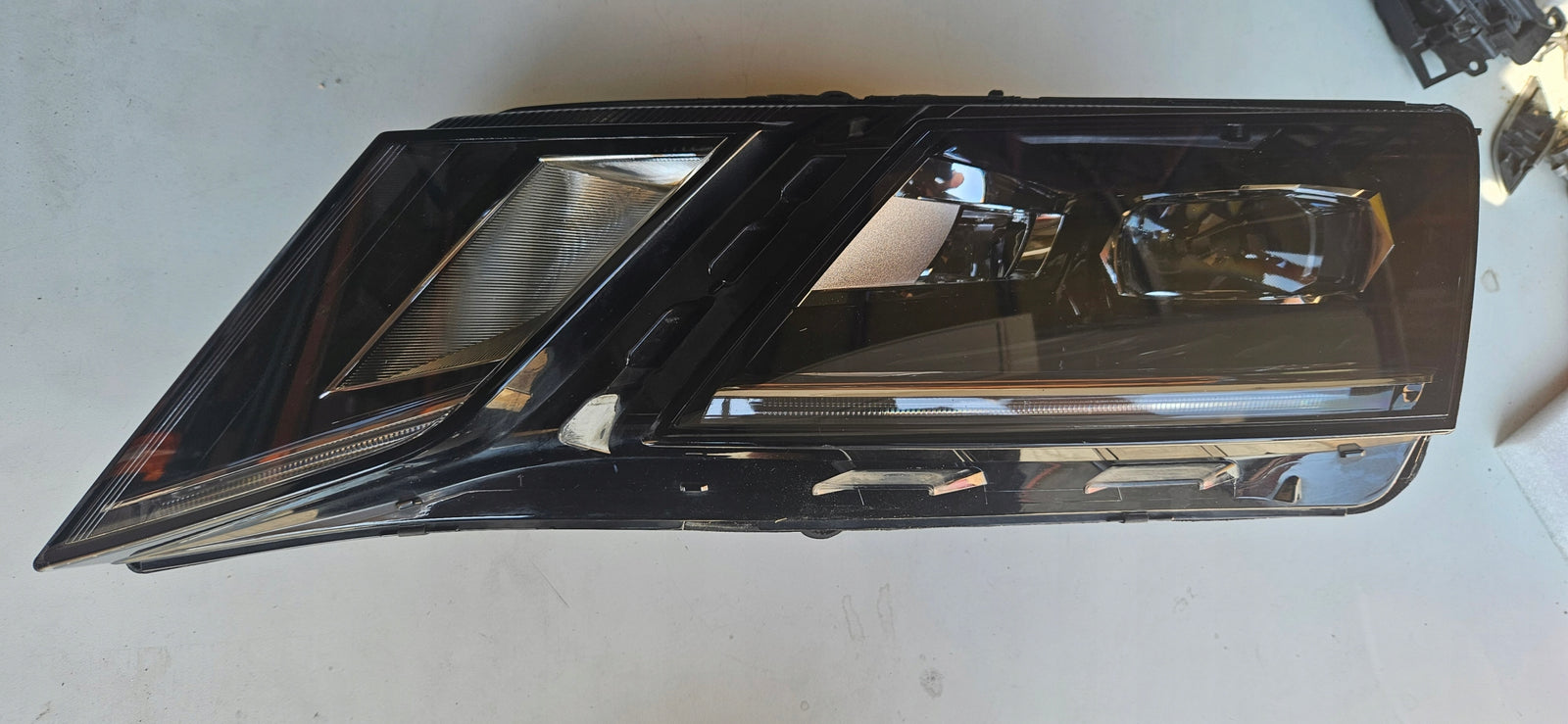 Le kompletny ful led Skoda Octavia 3 LIFT 5E1941015D 2018r