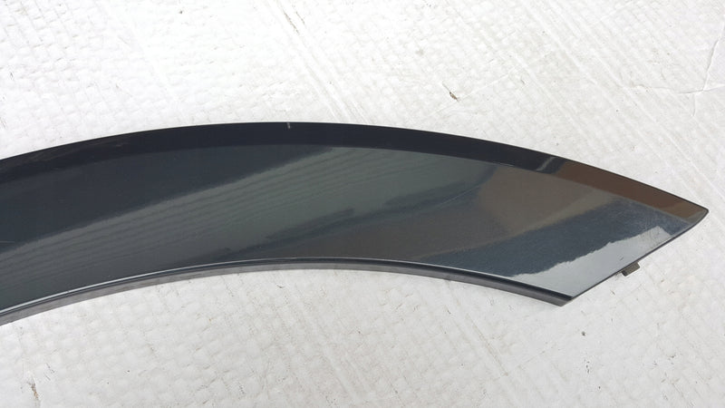 Listwa błotnika lewy tył AUDI A1 S1 82A853817