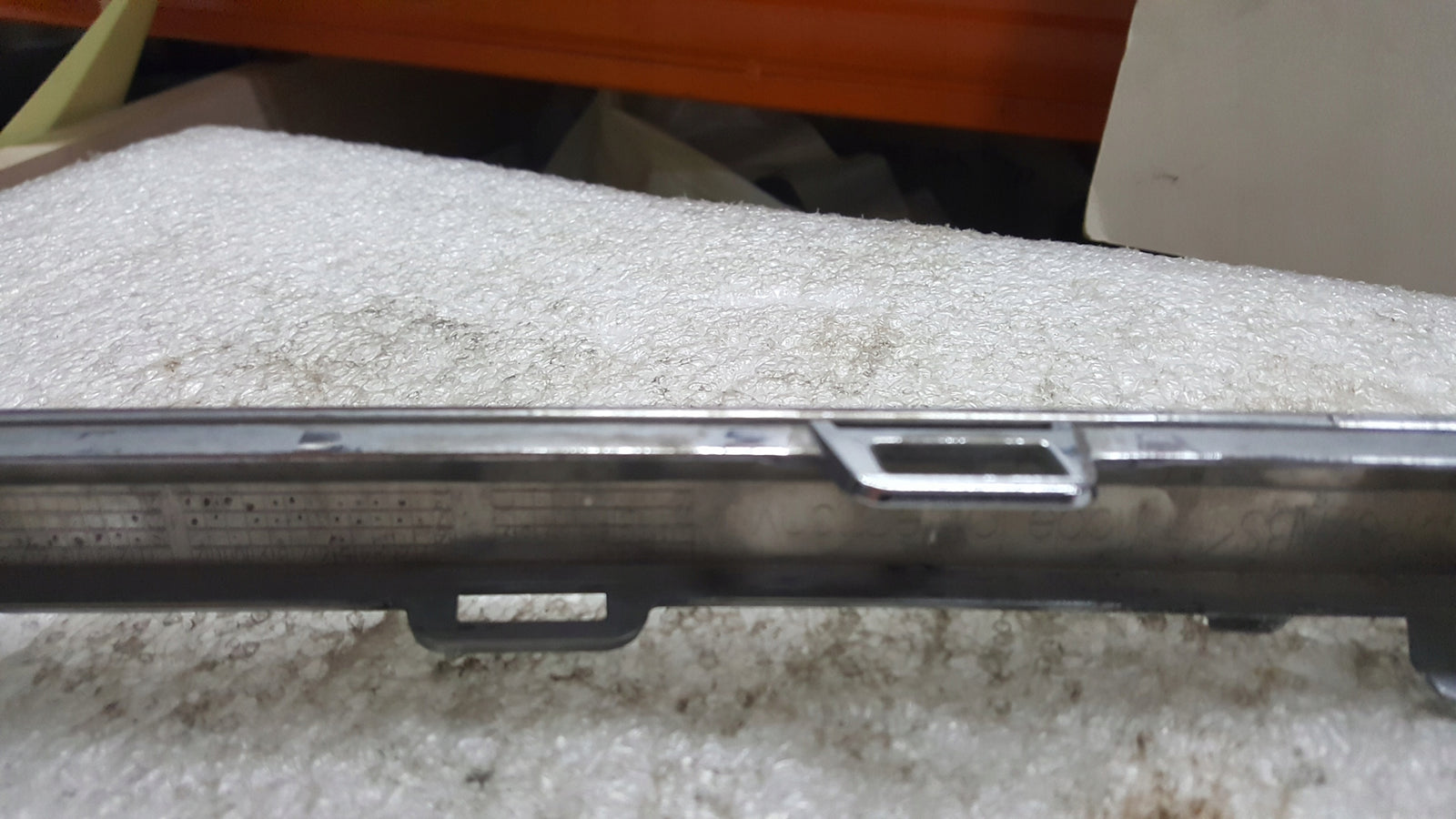 Listwa chrom zderzaka tylnego prawa strona AUDI A8 (D5) 4N0853556
