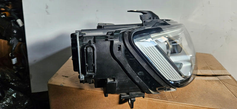 8V0941006E Pr kompletny bi xenon LED Audi A3 S3 RS3 po lifcie demontaż