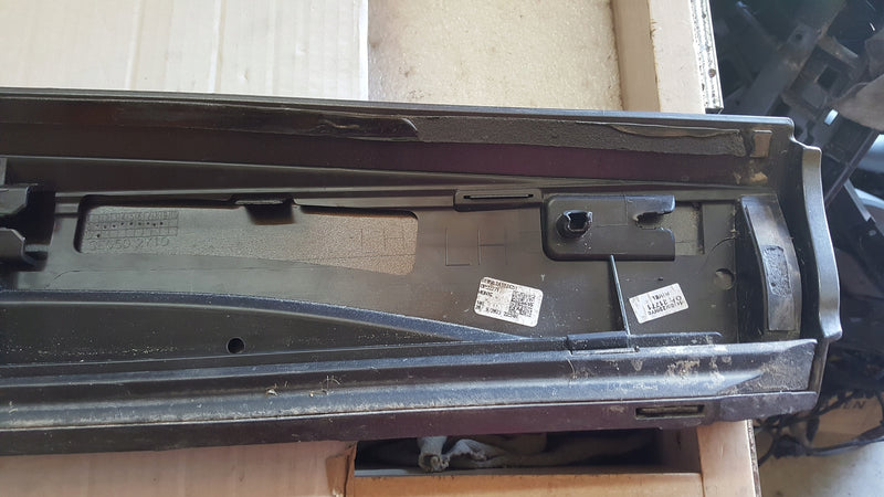 Listwa drzwi lewy przód CUPRA FORMENTOR 5FF854939B demontaż