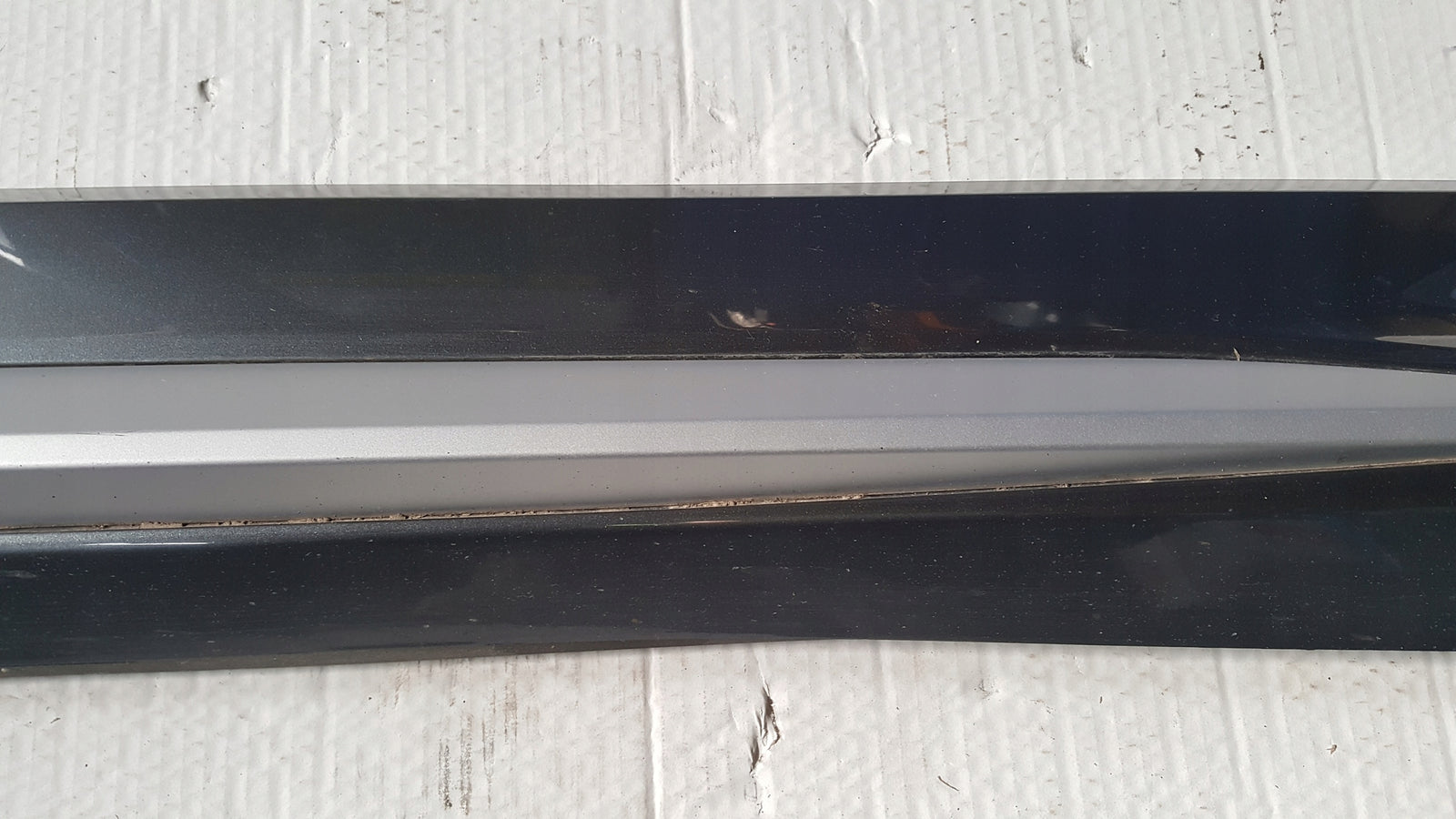 Listwa drzwi prawy przód AUDI Q3 II 83A853960A/B