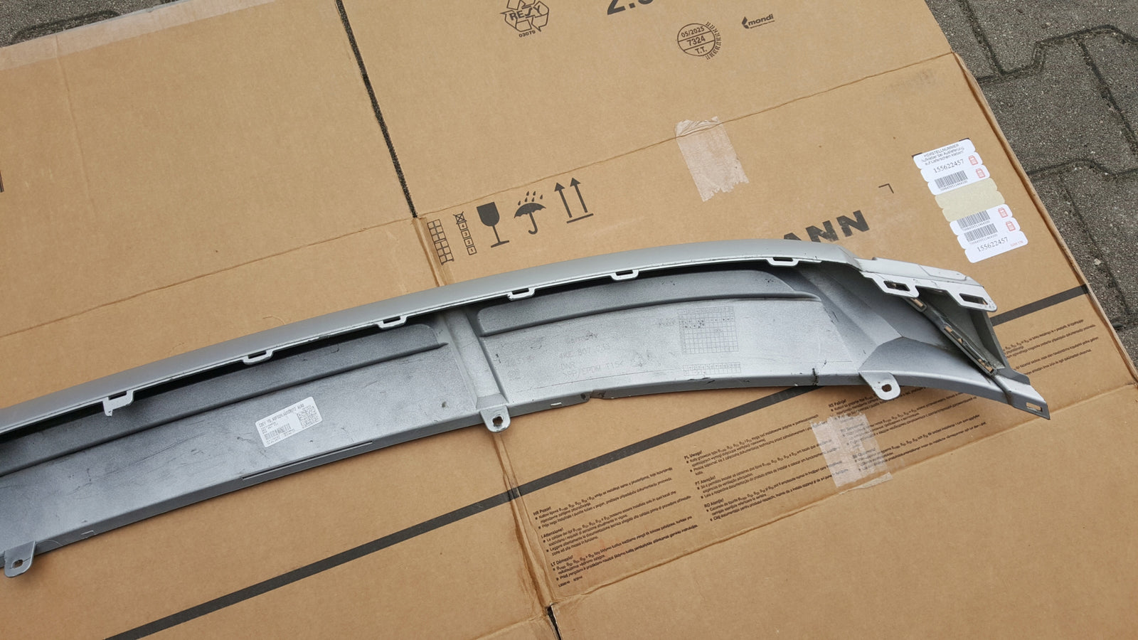 AUDI 4KE E-TRON SPOILER DOKŁADKA ZDERZAKA PRZÓD PRZEDNIA 4KE807733