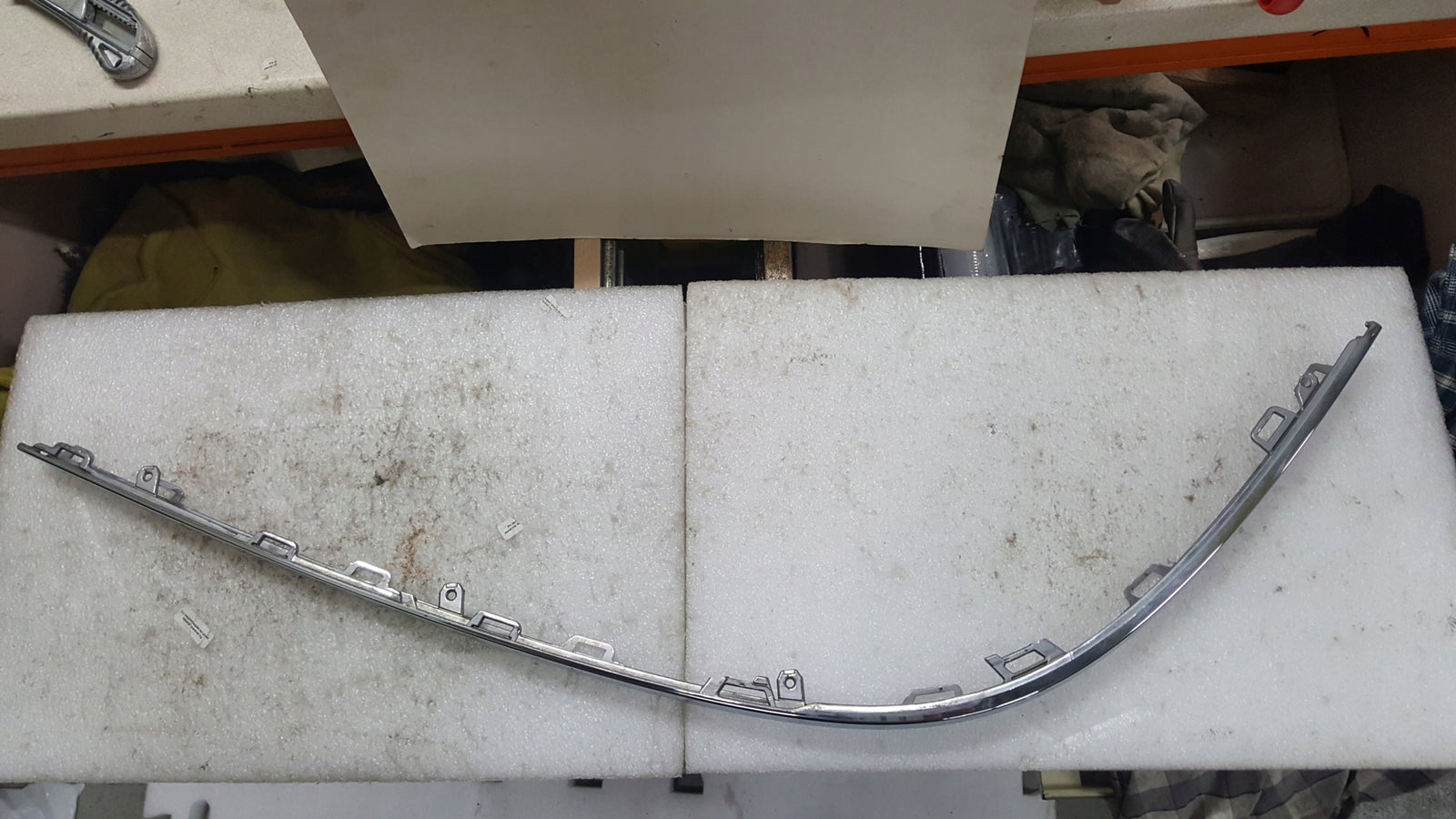 Listwa chrom zderzaka tylnego prawa strona AUDI A8 (D5) 4N0853556