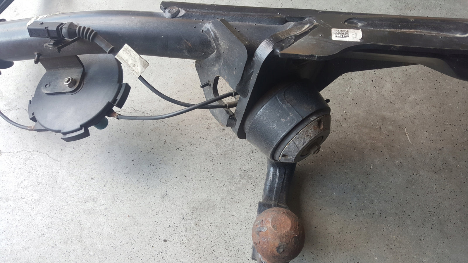 hak holowniczy VW GOLF VII hatchback 5G0803880D