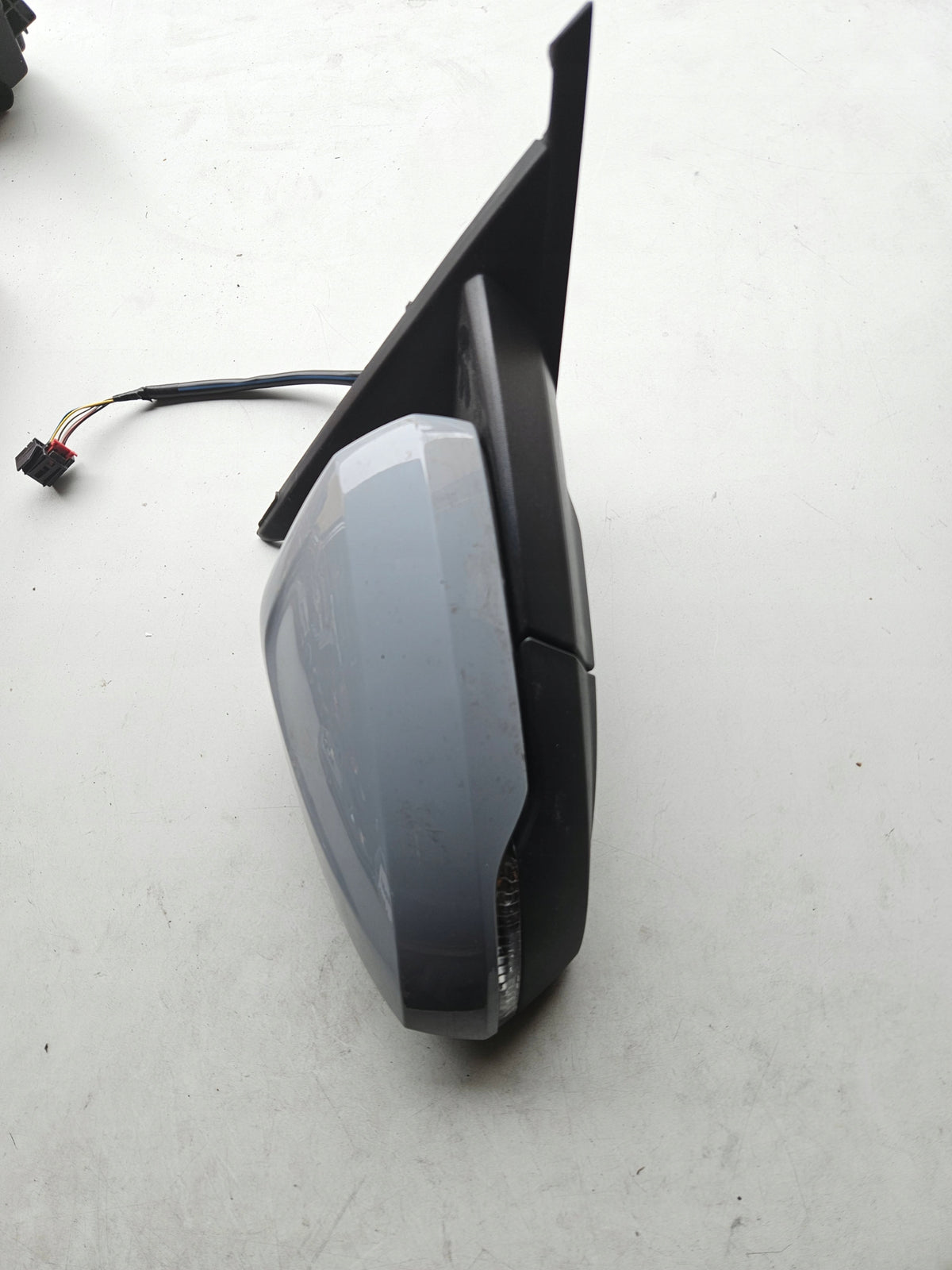 Pr Lusterko zewn AUDI A1 82B857502A 6 pin IDEAŁ