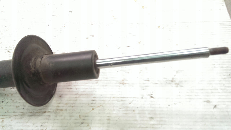 Amortyzator przód AUDI Q5 8R0413031BB demontaż