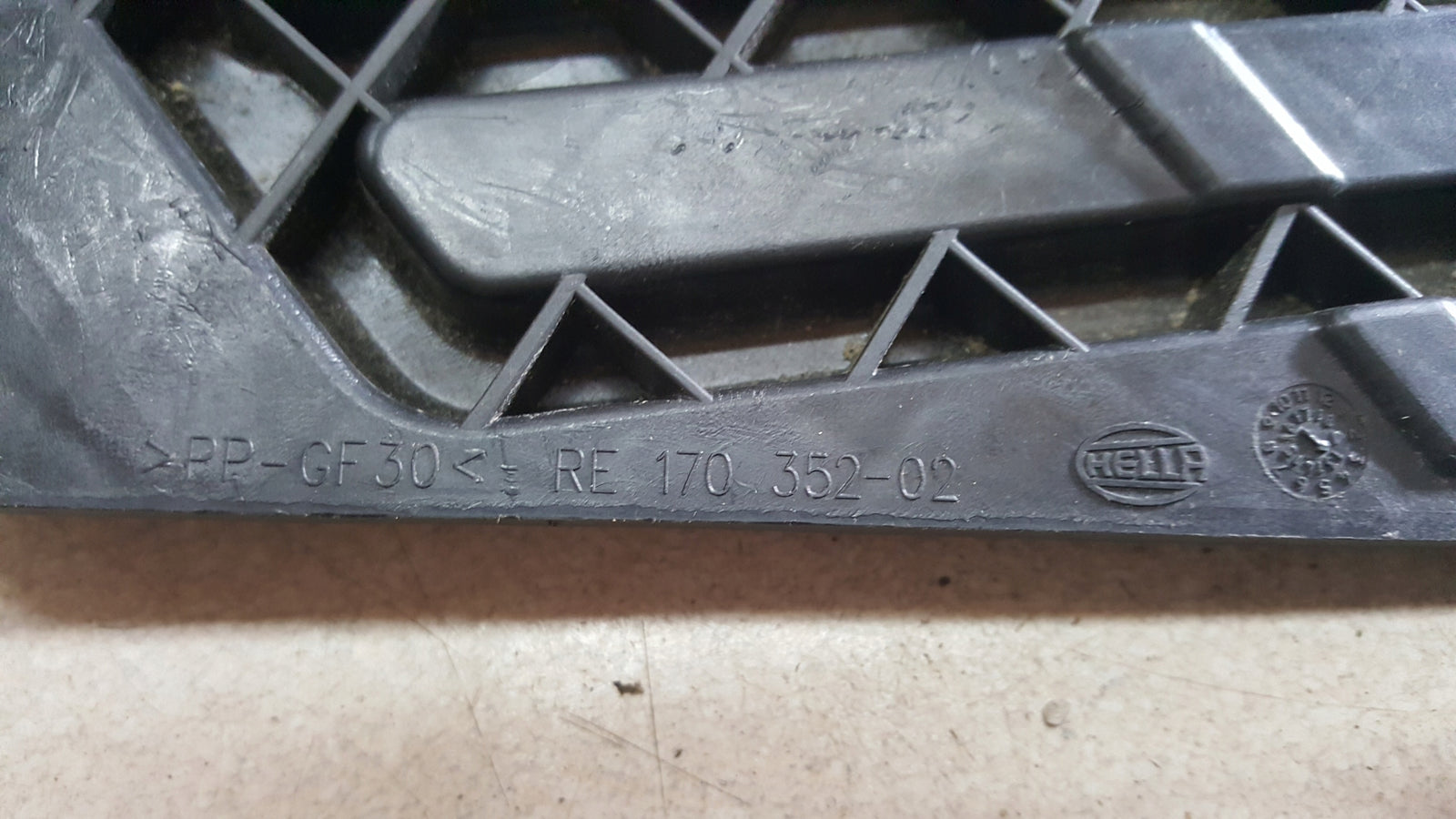 6460e695889fcf49e321052bde7e9964