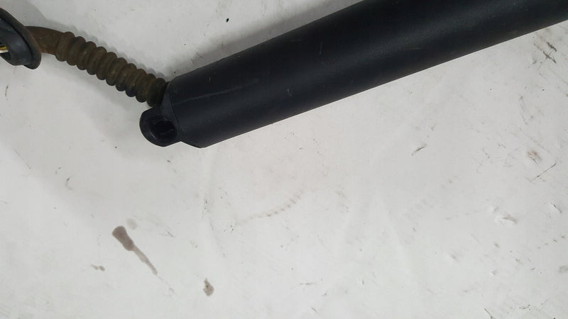 Lewy siłownik klapy bagażnika AUDI Q3 8U0827851