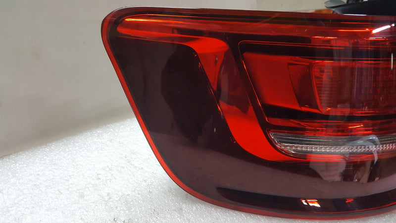 Lewa tylna lampa AUDI A3 SPORTBACK LIFT 8V4945069 demontaż