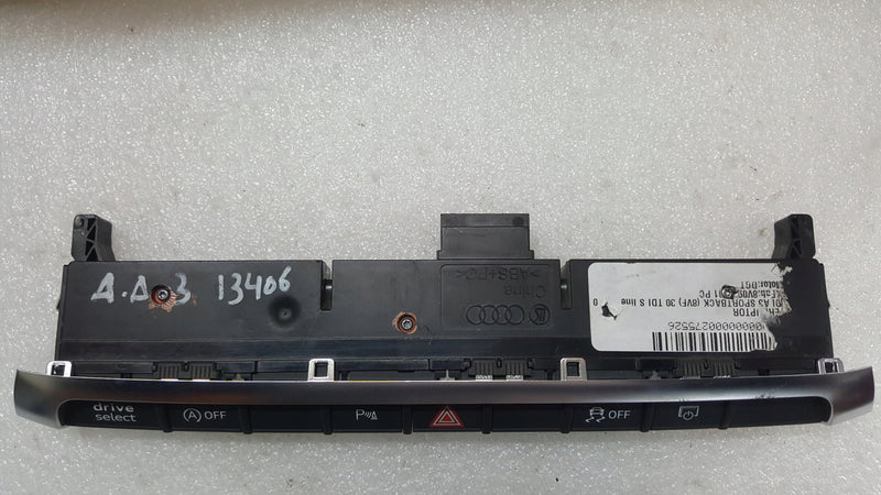 Panel przycisków AUDI A3 RS3 8V0925301PC demontaż