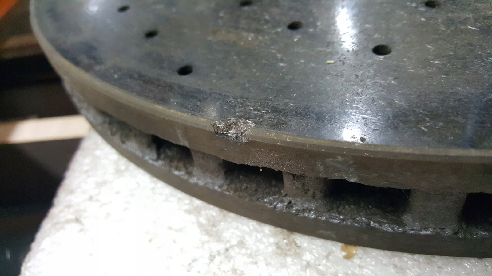 TARCZA CERAMICZNA Audi C8 A6 A7 4K0615302D PRAWA