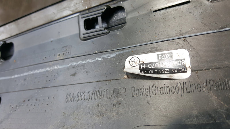Listwa drzwi prawy tył AUDI Q5 80A853970A demontaż