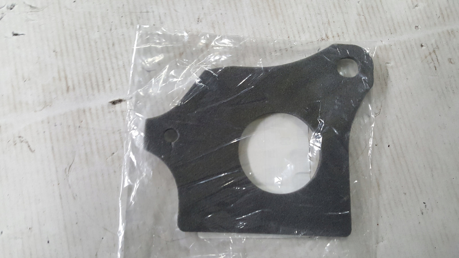 Uszczelka belki zderzaka LE tył AUDI A6 4G0807669