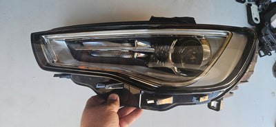 LE bi xenon skrętny LED Audi A3 S3 RS3 8V0941031AE IDEAŁ przed liftem