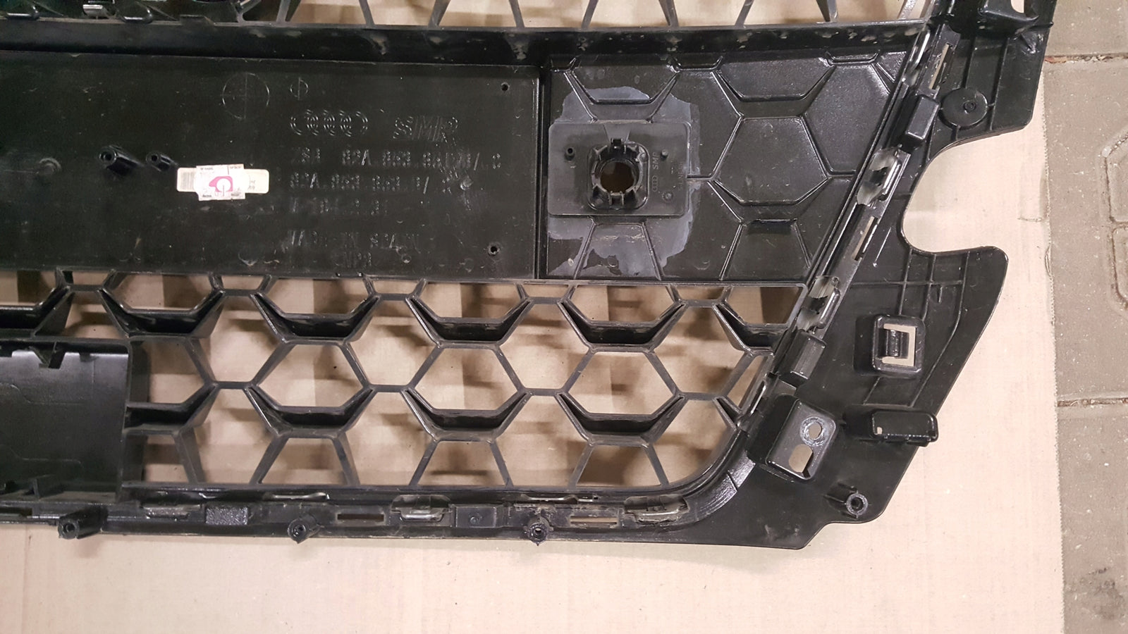 AUDI A1 II S LINE GRILL ATRAPA CHŁODNICY IGŁA