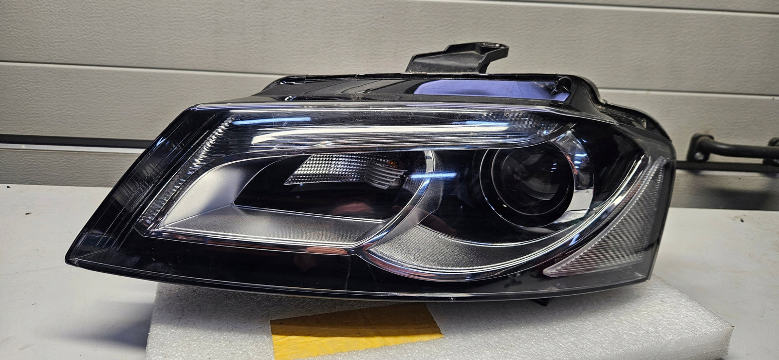 8P0941003BE Le nie skrętny bi xenon LED Audi A3 S3 RS3 po lifcie 2012r