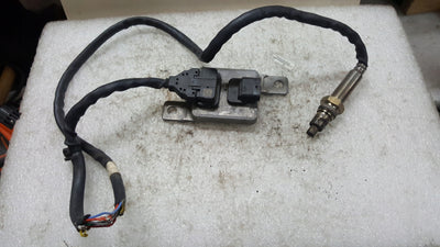 Sonda lambda czujnik NOX AUDI A4 (B9) A5 8W0907807A demontaż