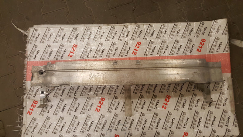 AUDI A1 8X 8X0 8XA WZMOCNIENIE PRZEDNIE BELKA PRZEDNIA