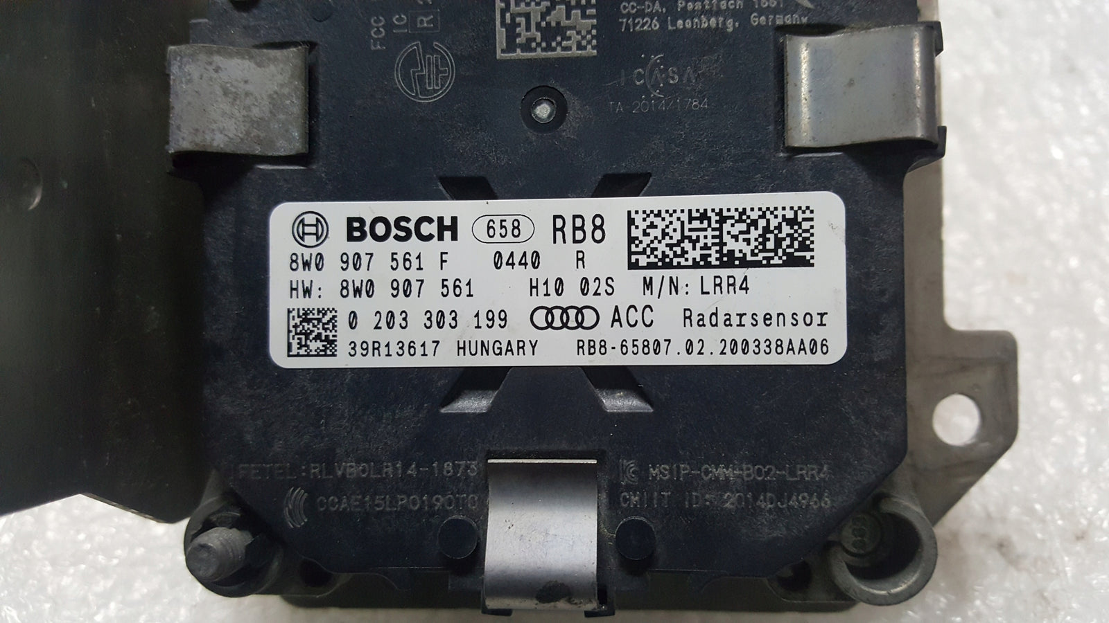 Radar ACC distronic AUDI A4 B9 A5 8W0907561F