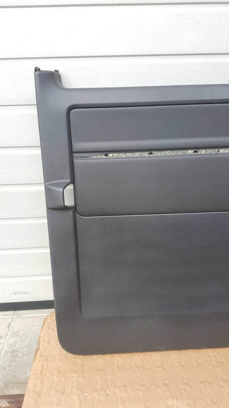Tapicerka poszycie boczek prawa strona VW T5 T6 7E5867028 demontaż
