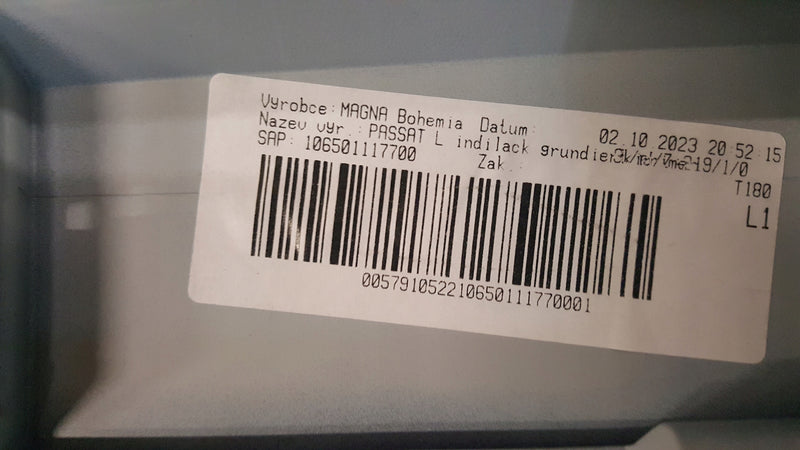 Próg listwa lewa VW Passat B8 3G0853857F NOWA ORYGINALNA
