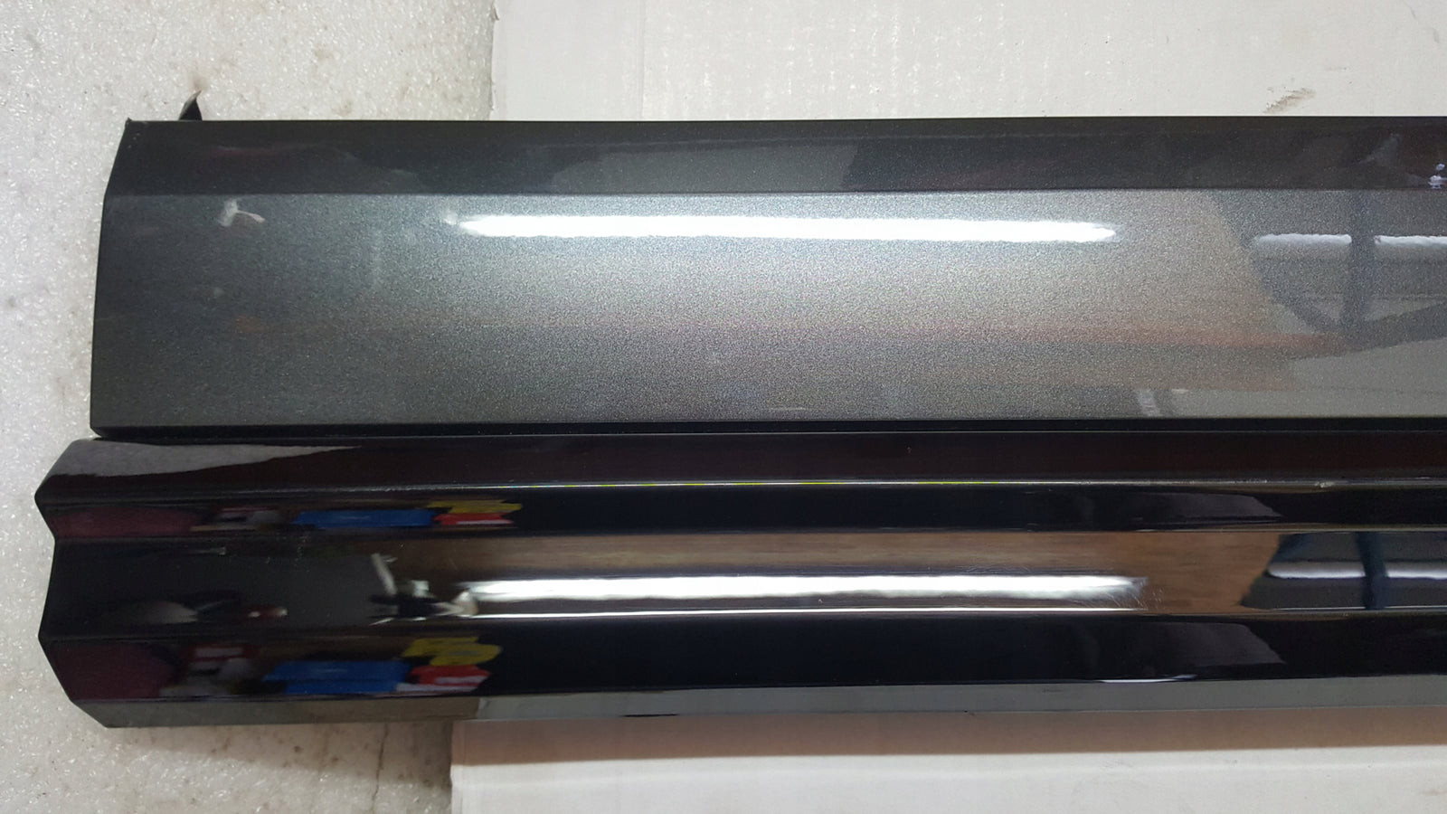 Listwa drzwi prawy przód AUDI Q5 80A853960A demontaż