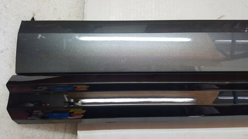 Listwa drzwi prawy przód AUDI Q5 80A853960A demontaż