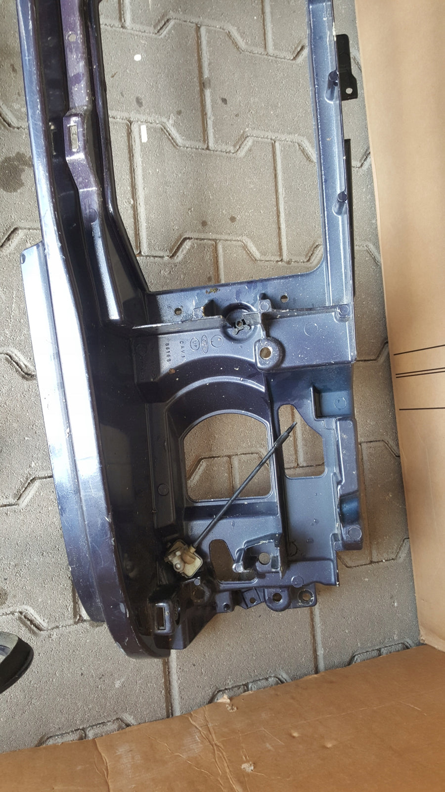 ATRAPA GRILL wraz z wzmocnieniem czołowym FORD EXPLORER II 95r f57b8200