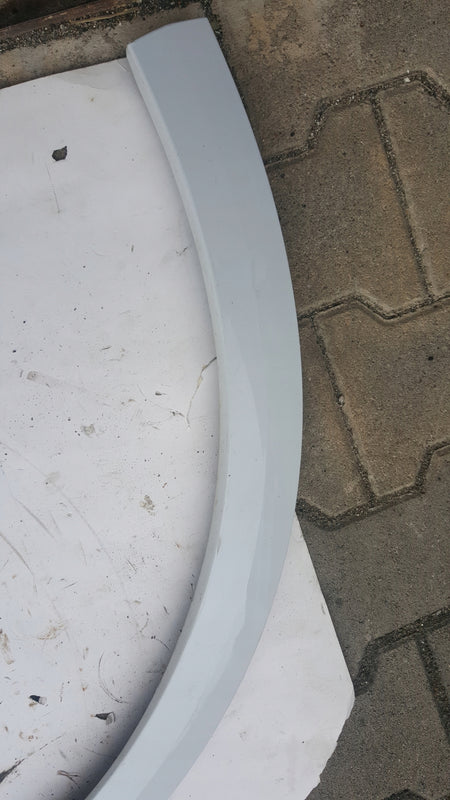 LISTWA BŁOTNIKA LEWA PRZEDNIA AUDI Q8 S-LINE 4M8853717B