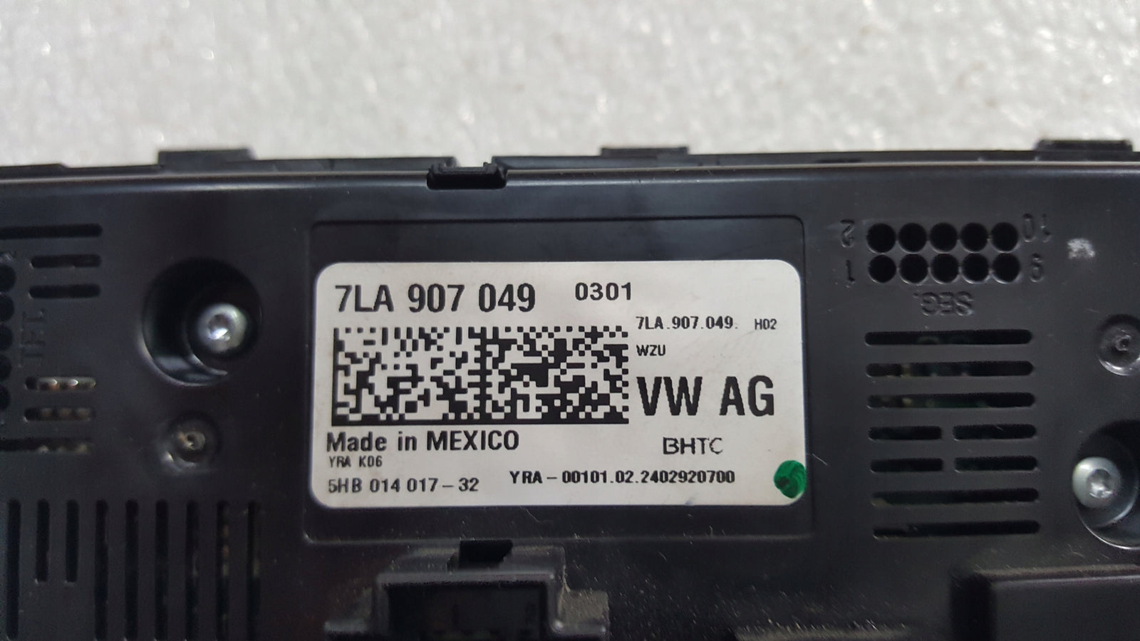 VW Volkswagen MULTIVAN T6.1 Panel klimatyzacji Tył 7LA907049
