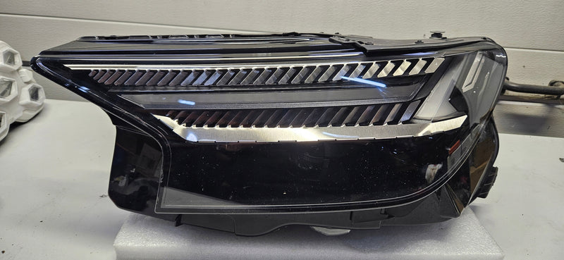 Le kompletny Matrix laser AUDI Q4 E-TRON 89A941035