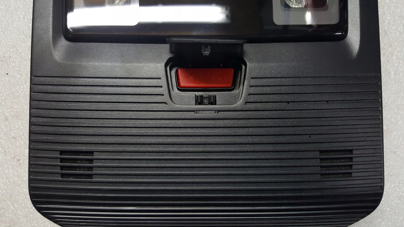 Lampka podsufitki LED- VW GOLF VIII 5H0959561AR demontaż