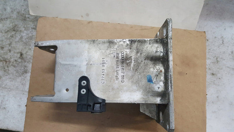 Strefa zgniotu lewa przód Audi A4 B8 A5 8K0 LIFT 8K0807133D