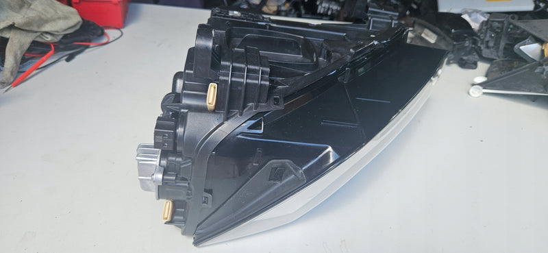 Le reflektor Ful LED AUDI Q2 81A941011C 2023r IDEAŁ