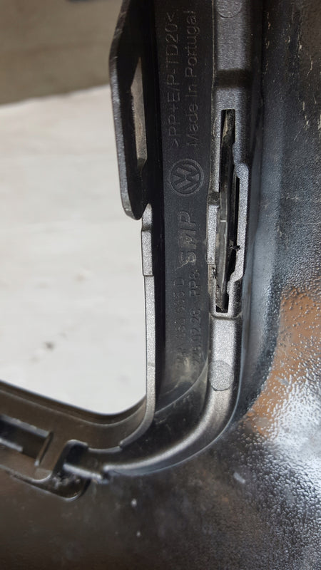 Kratka zderzaka prawy przód VW T-ROC 2GA853666D