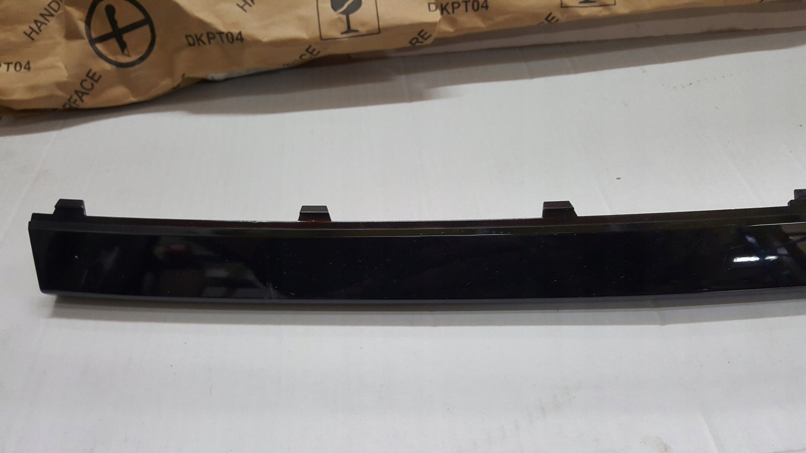 NOWA ORYGINALNA listwa zderzaka tylnego AUDI Q3 SPORTBACK 83F807578