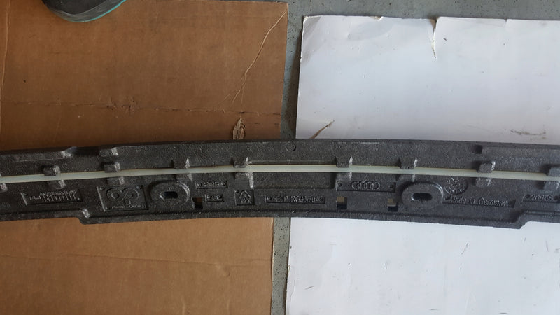 AUDI RS3 8V5 ABSORBER POD ZDERZAK PRZÓD 8V5807550A