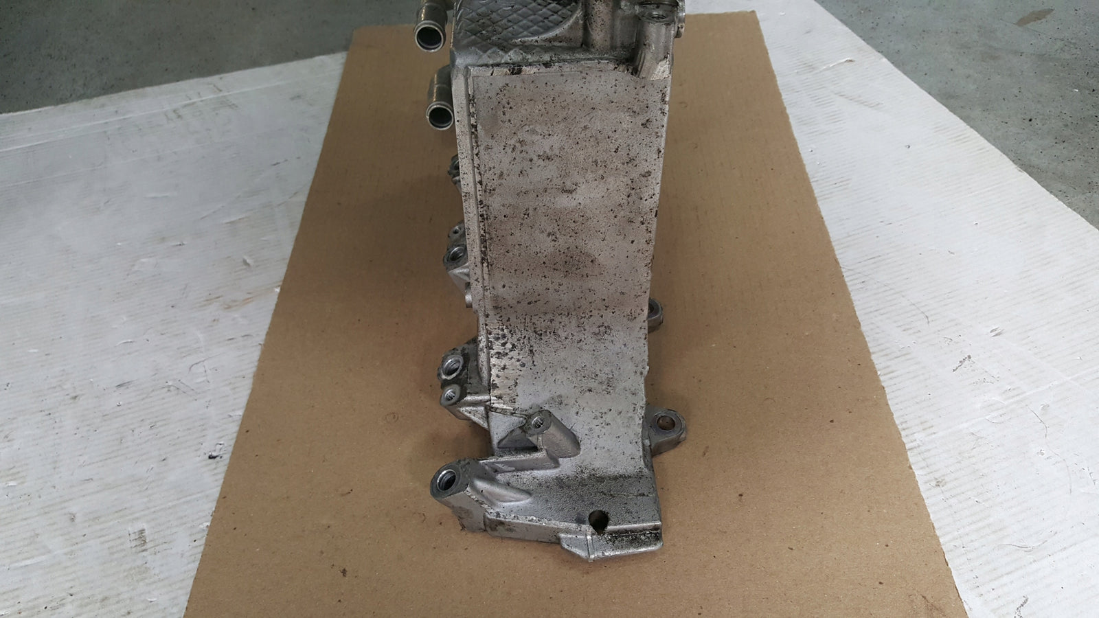 Kolektor ssący VW AUDI SKODA 2.0 TDI 04L129766BL