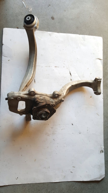 Audi Q5 SQ5 80A Zwrotnica przednia prawa 80A407560 z wahaczem 80A407696D