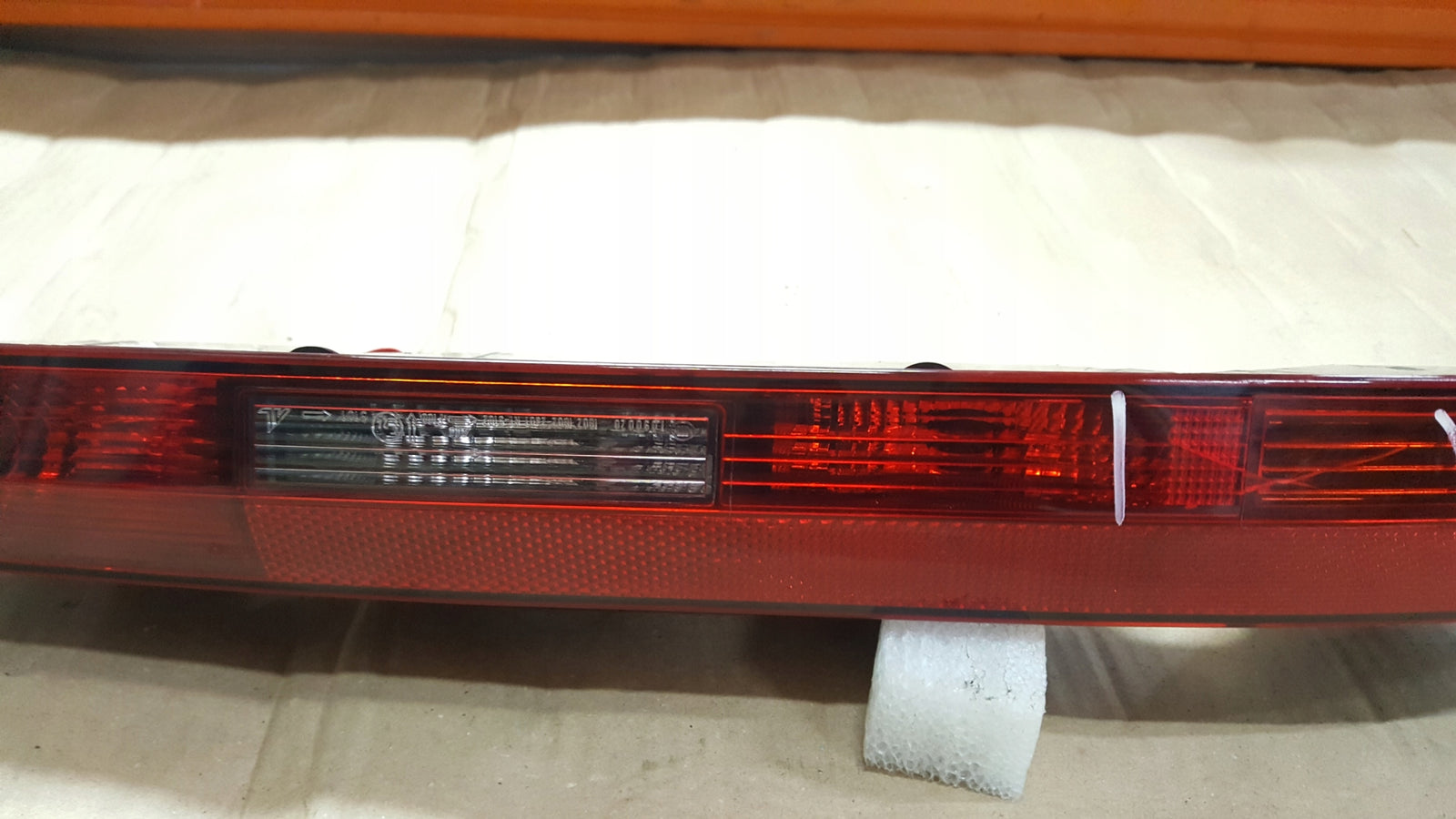 LAMPA TYLNA ZDERZAKA LEWA AUDI Q7 4M 4M0945095