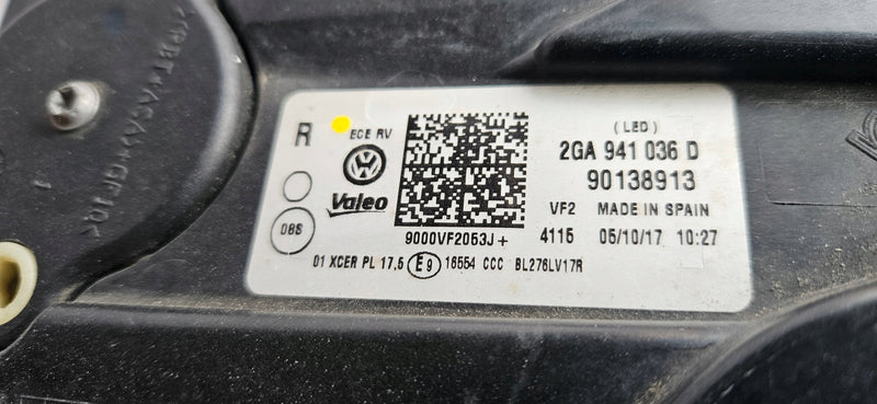 2GA941036D PRAWY kompletny ful led Vw T-ROC 2017r demontaż