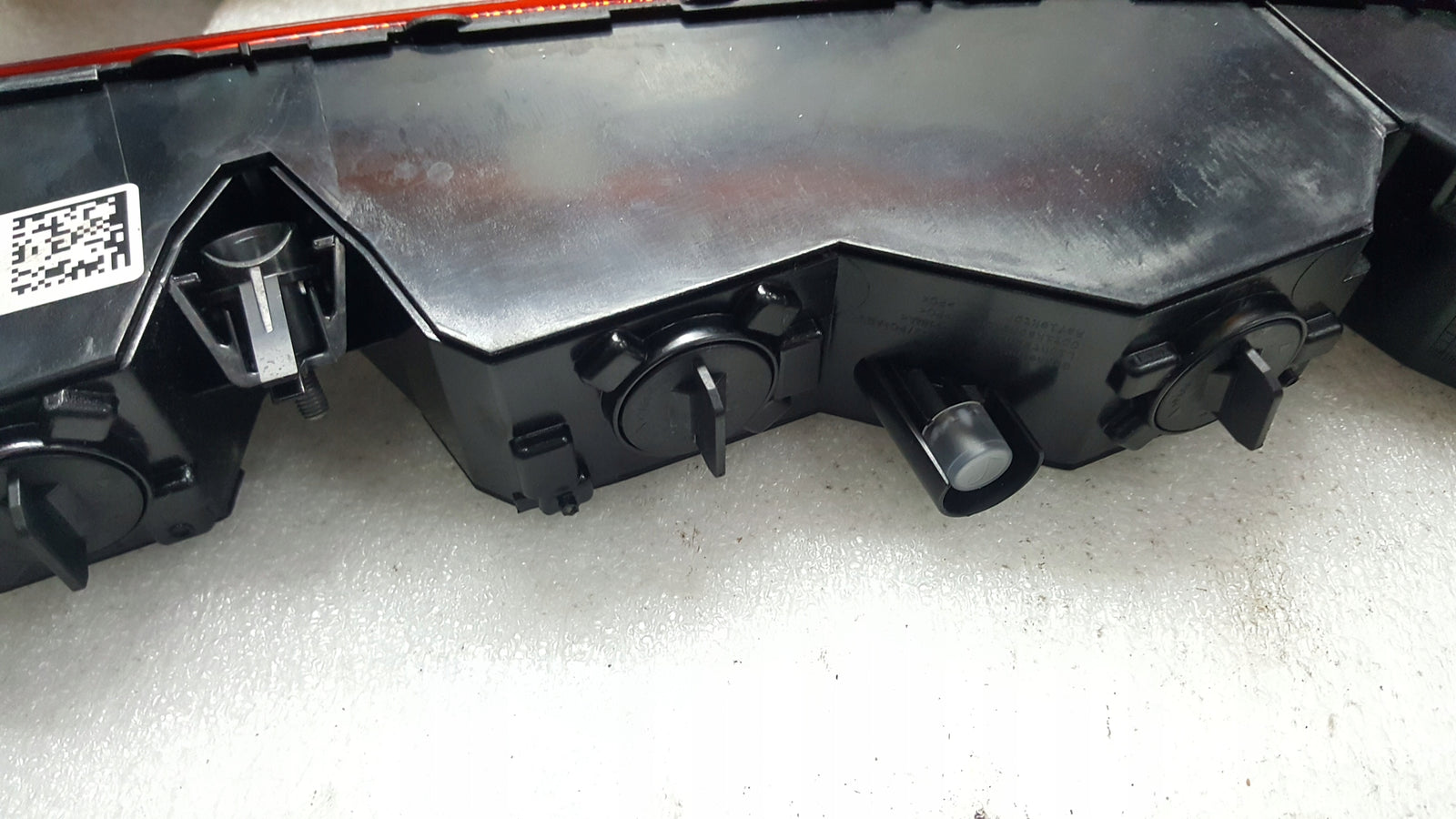 AUDI Q3 8U LIFT LAMPA W ZDERZAK PRAWA TYŁ TYLNA 8U0945096D