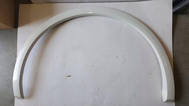 Listwa błotnika prawy tył AUDI Q5 80A853818A demontaż