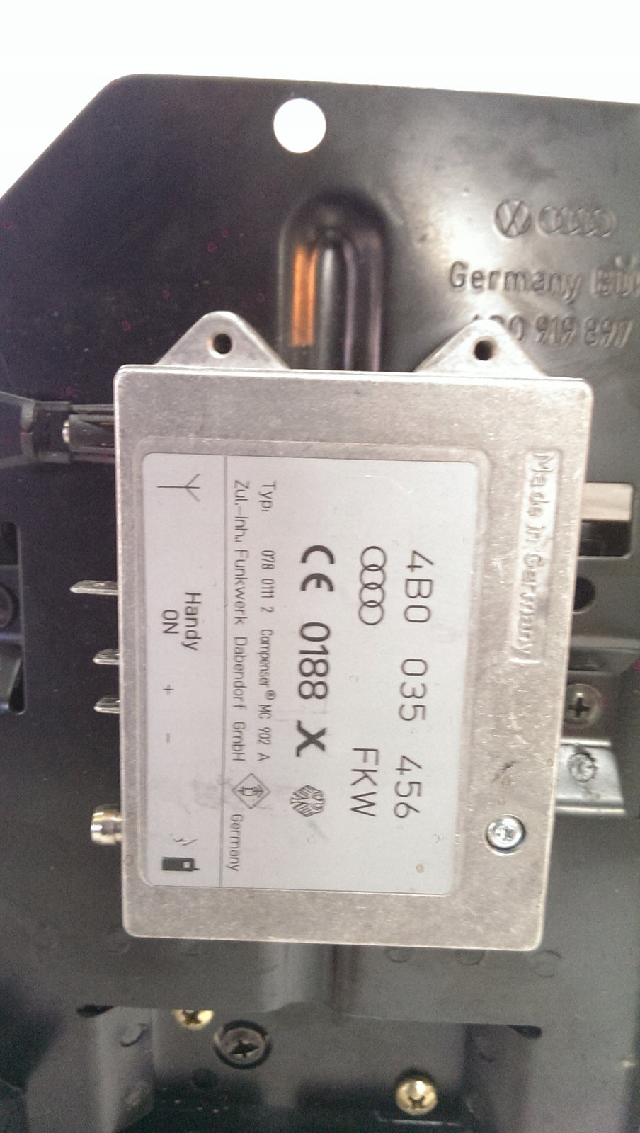 tuner tv zmieniarka moduł tel. AUDI 4B0035111X