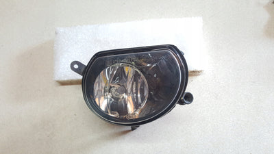 LAMPA PRZECIWMGIELNA PRAWA do AUDI Q7