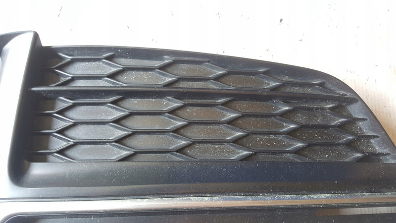 Kratka zderzaka PR przód AUDI A5 S-LINE 8W6807682F